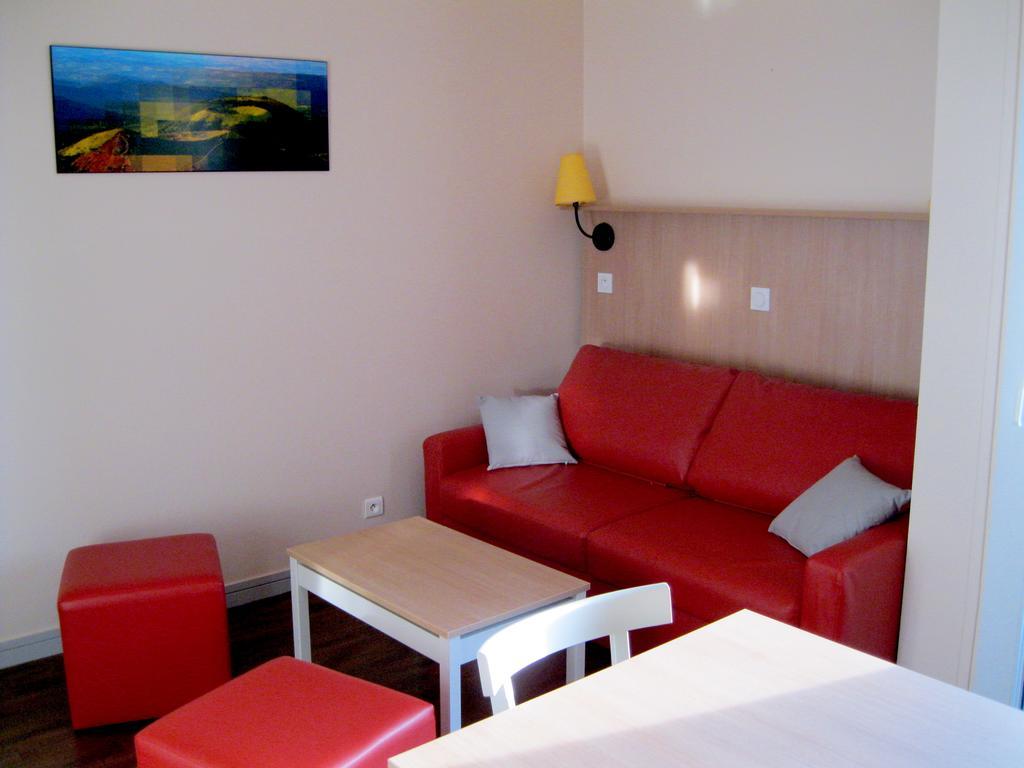 Vvf Super-Besse Auvergne Sancy Camera foto